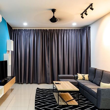 באייאן לפאס Southwest Designer Suite By D Imperio Homestay Penang מראה חיצוני תמונה