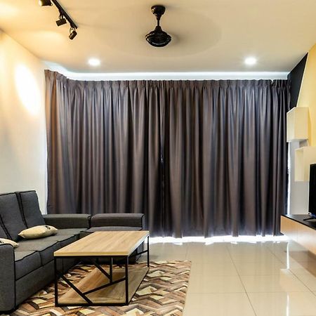 באייאן לפאס Southwest Designer Suite By D Imperio Homestay Penang מראה חיצוני תמונה